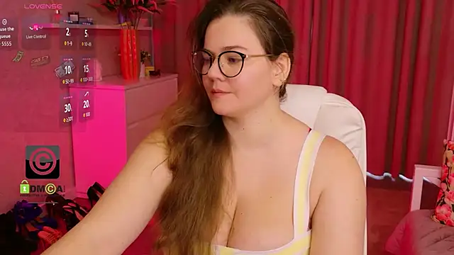 KellyKleine online show from April 2026 08:04:01 AM