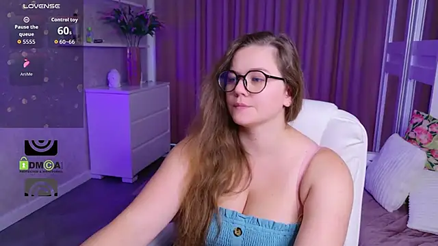KellyKleine online show from July 2026 10:21:02 AM