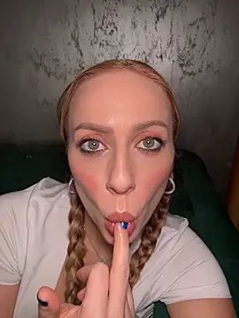 RockQueen A online show from December 2025 04:53:02 AM