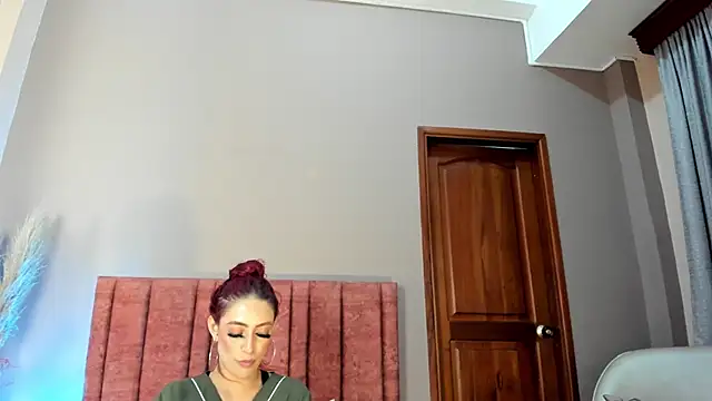 JupiteFox online show from October 2025 12:12:02 AM