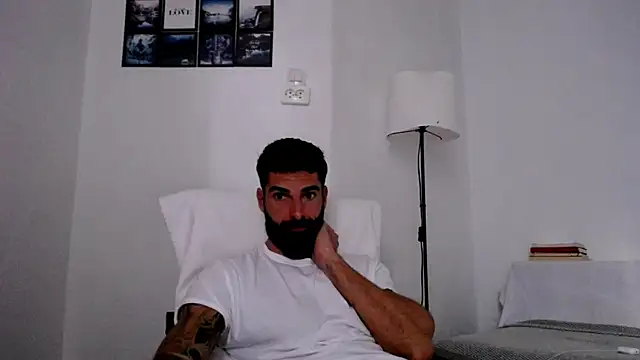 Verycutex online show from October 2025 06:47:01 AM