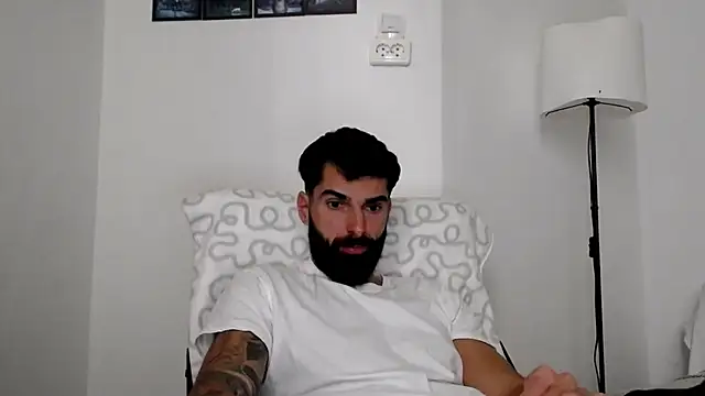 Verycutex online show from November 2025 08:25:02 AM