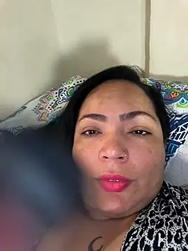 NIKOLE1301 online show from October 2025 05:40:02 PM