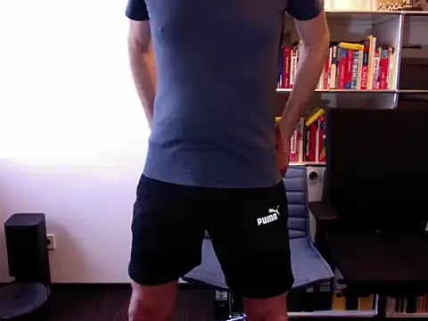 Slave 75 online show from September 2025 04:50:01 PM