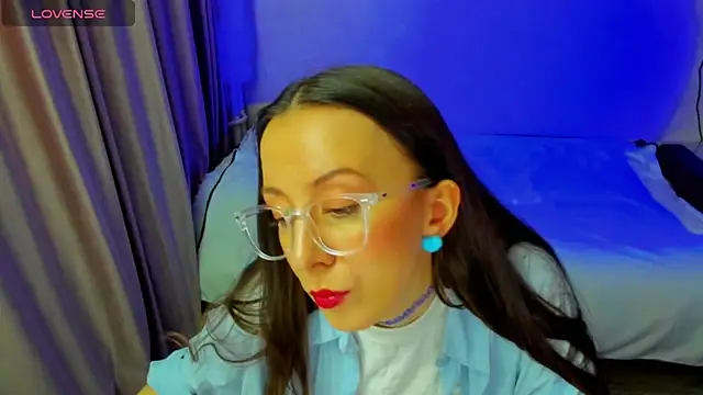 CurlySteph online show from March 2026 07:17:01 PM