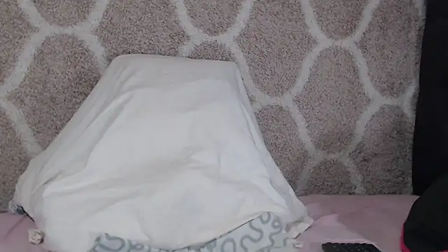 Hottie-Mom online show from March 2026 10:21:01 AM