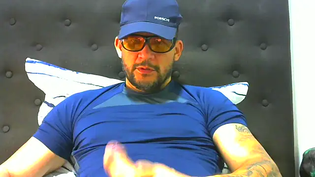 altenori112 online show from November 2025 10:21:01 PM