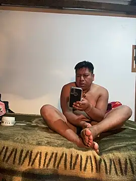 Snapshot of eamisay chatting on April 2026 04:10:02 AM eamisay online show from April 2026 04:10:02 AM