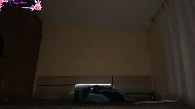 stefany miller77 online show from April 2026 04:45:01 AM