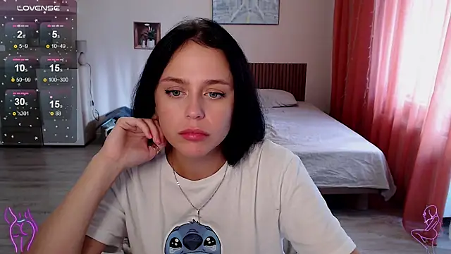 Megan Nilson online show from October 2025 07:18:01 AM