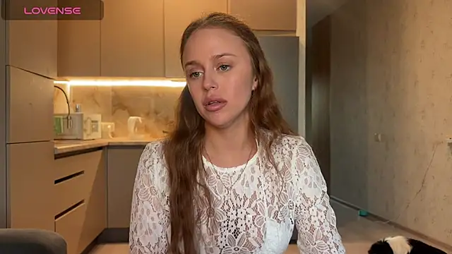 Snapshot of Megan_Nilson chatting on June 2026 05:38:02 PM Megan Nilson online show from June 2026 05:38:02 PM