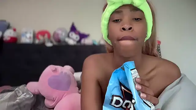 Cum2Charm online show from March 2026 03:53:01 PM