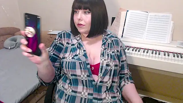 Snapshot of BettyMilla chatting on February 2026 06:26:01 PM BettyMilla online show from February 2026 06:26:01 PM