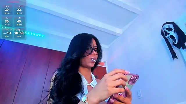 divinesalome online show from October 2025 07:45:01 PM