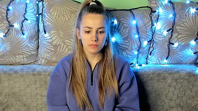 MaggieCake online show from January 2025 06:56:01 AM