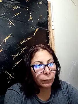 Anypink online show from November 2025 01:06:02 AM