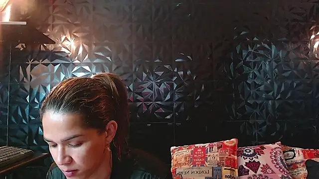 PINK  LOLA1 online show from February 2026 11:25:02 AM