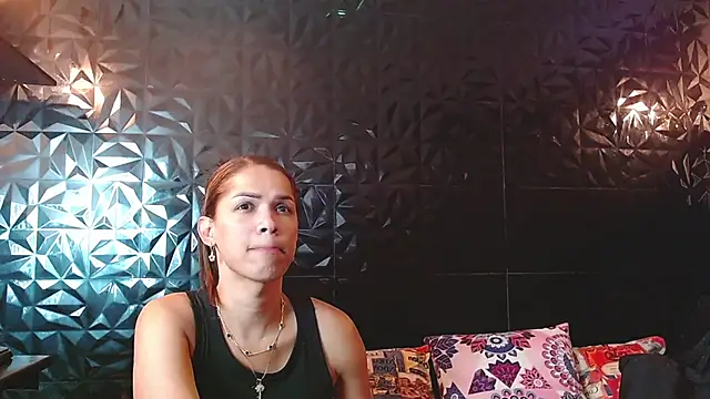 PINK  LOLA1 online show from February 2026 12:37:02 AM