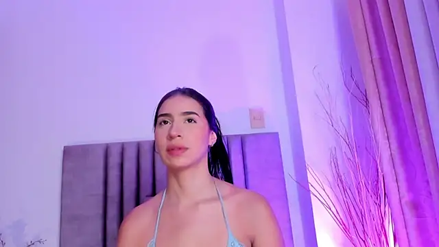 Snapshot of Christy_Sea chatting on December 2024 06:06:02 PM Christy Sea online show from December 2024 06:06:02 PM