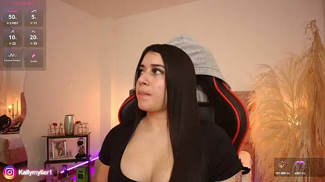 Snapshot of KallyMyller1 chatting on January 2025 07:42:02 PM KallyMyller1 online show from January 2025 07:42:02 PM