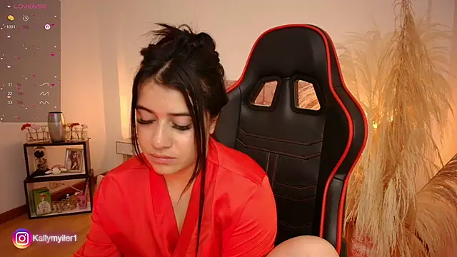 Snapshot of KallyMyller1 chatting on March 2025 10:26:01 PM KallyMyller1 online show from March 2025 10:26:01 PM