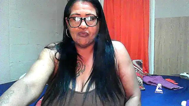 Snapshot of boobynatz chatting on October 2025 12:00:01 AM boobynatz online show from October 2025 12:00:01 AM
