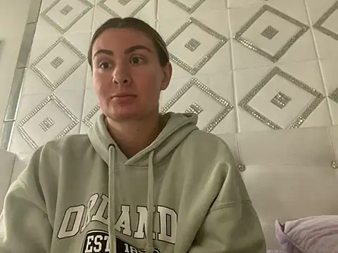 Alyssa rhoades online show from January 2025 08:13:01 PM