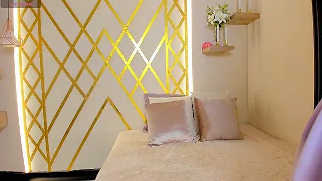 maryevans  online show from January 2026 12:41:01 PM