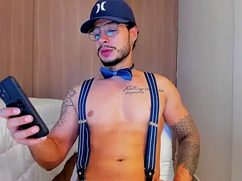 Sirs papi online show from December 2025 04:40:01 AM