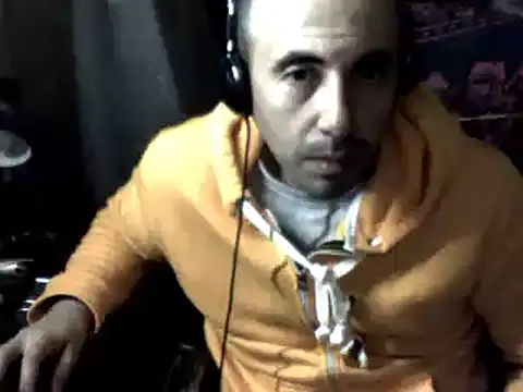 Snapshot of big_heart chatting on March 2026 10:05:01 PM big heart online show from March 2026 10:05:01 PM