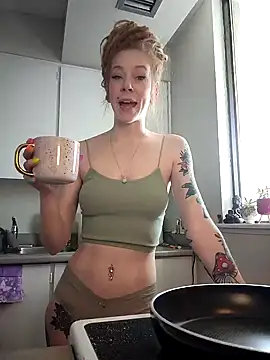 LucidLucy online show from February 2025 04:39:02 PM