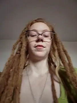 LucidLucy online show from March 2025 02:01:02 PM