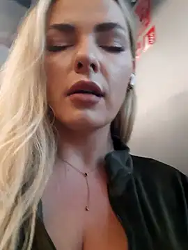 Dirtyfeelin online show from November 2025 05:21:01 AM