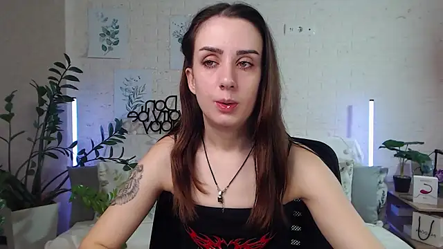 Snapshot of FranceskoJones chatting on January 2025 08:35:02 PM FranceskoJones online show from January 2025 08:35:02 PM
