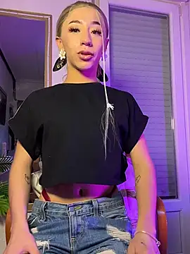 Littlebunny21 online show from October 2025 08:05:01 PM