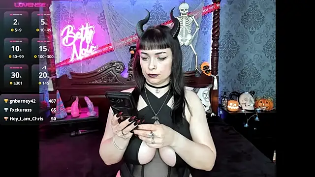 BettyNoir online show from October 2025 07:36:02 PM