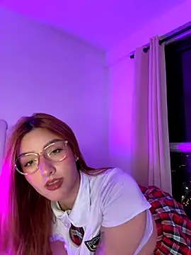 Anavi  online show from November 2025 11:35:01 PM