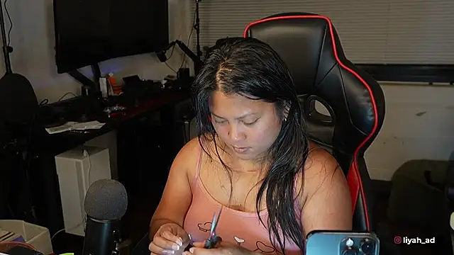 Snapshot of Bubbleliyah chatting on October 2025 02:45:02 AM Bubbleliyah online show from October 2025 02:45:02 AM