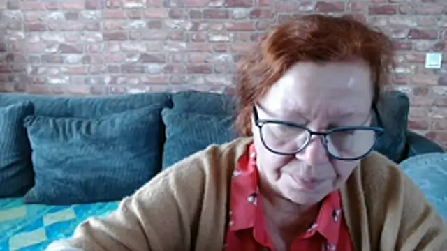 Snapshot of Adelewildx chatting on November 2025 12:02:02 PM Adelewildx online show from November 2025 12:02:02 PM