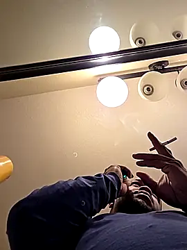 Snapshot of Oakcliffjacker chatting on October 2025 11:28:02 PM Oakcliffjacker online show from October 2025 11:28:02 PM