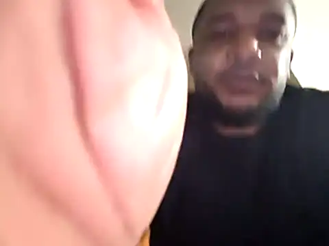 Snapshot of Oakcliffjacker chatting on November 2025 05:43:02 AM Oakcliffjacker online show from November 2025 05:43:02 AM