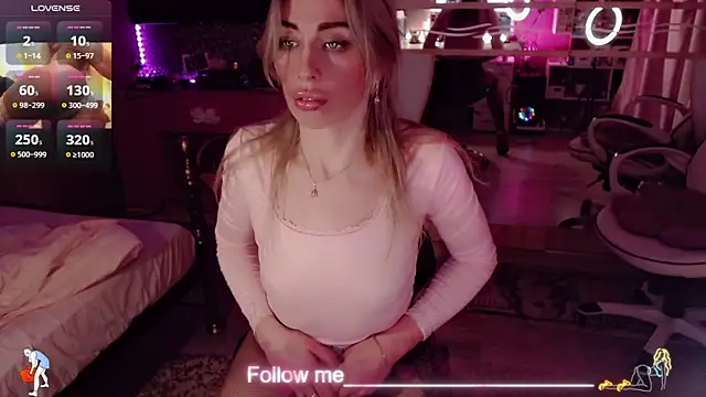 AnnieGOld  online show from March 2026 07:58:02 PM