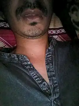 dreamtoungelick69 online show from April 2026 11:33:01 AM