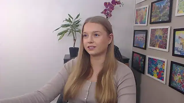 Mysteryerica online show from January 2025 09:35:01 AM