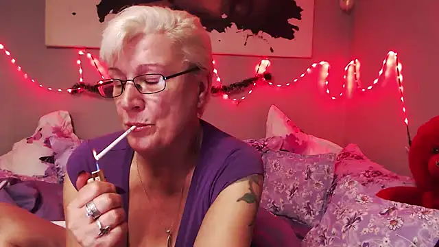 LaylaMilf online show from December 2025 07:11:02 PM