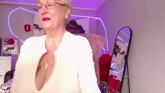 LaylaMilf online show from December 2025 09:16:01 AM