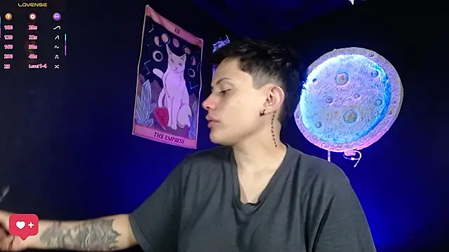 girl intense444 online show from February 2026 12:53:02 PM