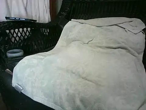 Snapshot of HungHawaiian808@xh chatting on April 2026 03:23:01 AM HungHawaiian808xh online show from April 2026 03:23:01 AM