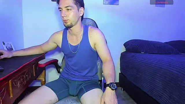 Alex smith00 online show from October 2025 02:36:02 AM