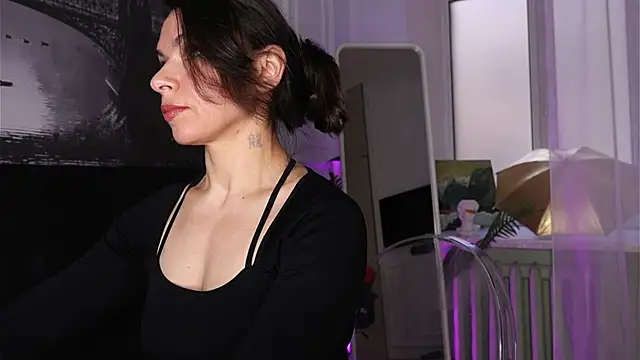 Snapshot of SofiaFoster_ chatting on October 2025 05:53:02 AM SofiaFoster online show from October 2025 05:53:02 AM